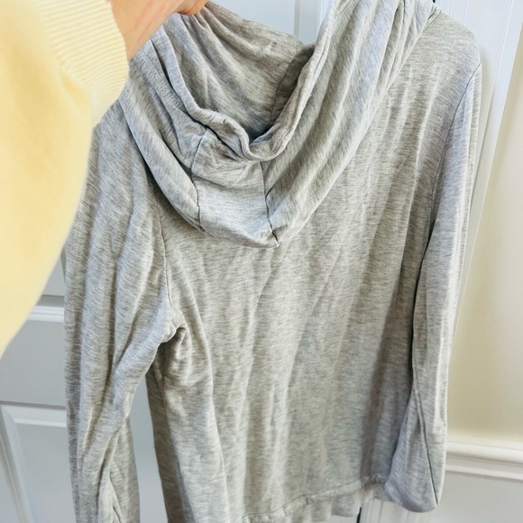 90 Degree By Reflex Light Gray Hoodie - Picture 3 of 4
